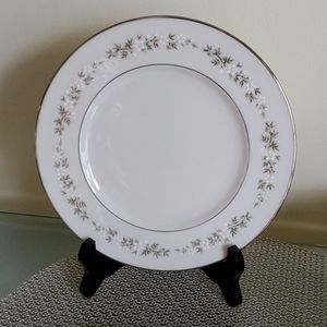 Lenox Brookdale 8 3/8" Salad Plate NWOT
